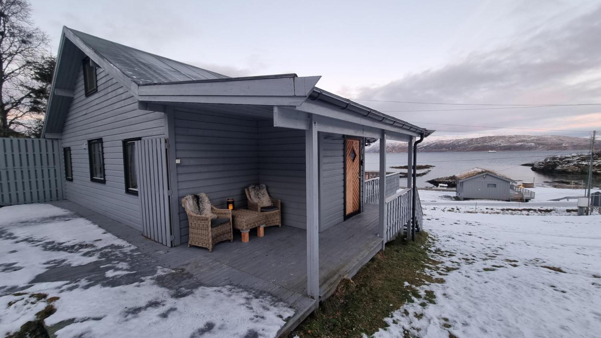 Laukvik Senja Hotel Botnhamn Buitenkant foto